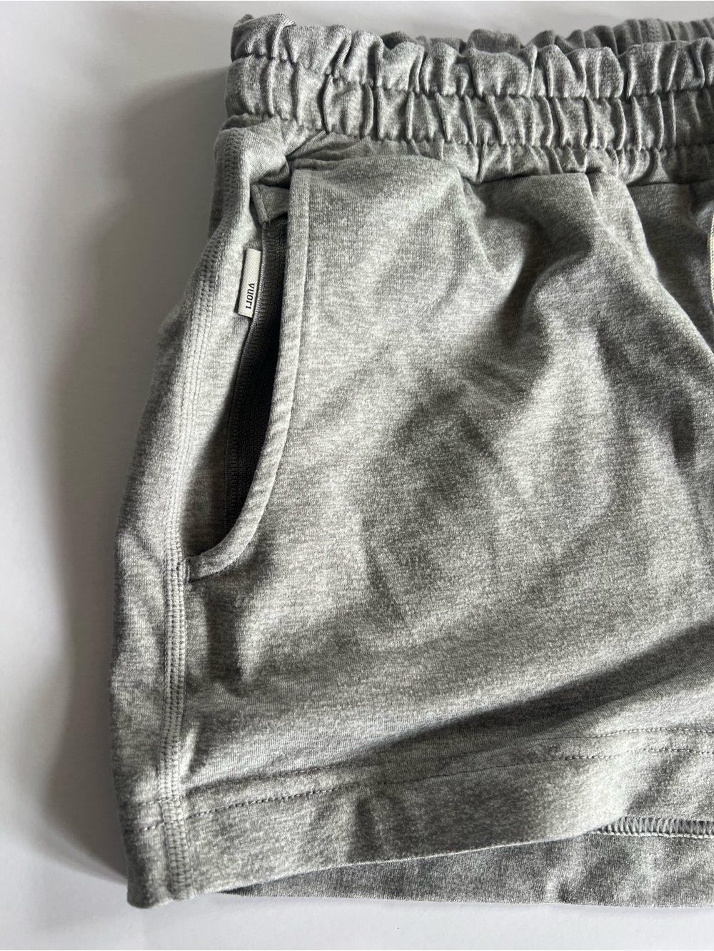 EUC Vuori Halo Performance Women's Athletic Sweat Shorts Loungewear Gray Sz S - Picture 4 of 11